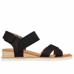   40-es Skechers női szandál - BOBS Desert Kiss - Secret Picnic, fekete