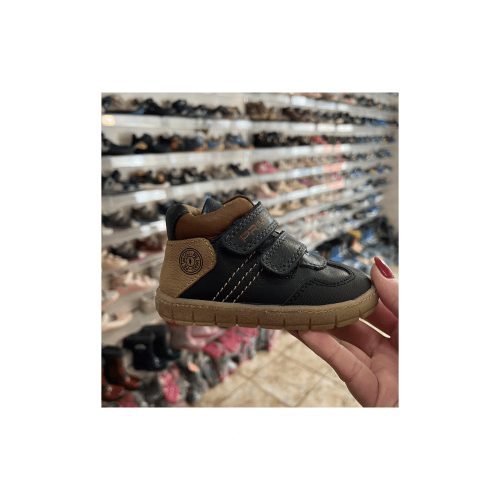 Primigi kisfiú átmeneti gyerekcipő, sötét kék