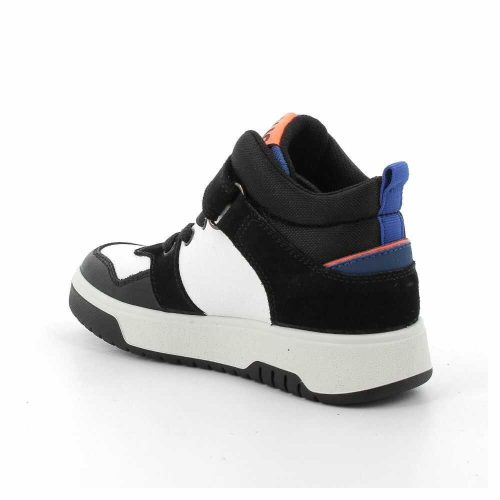 37-es Primigi kisfiú átmeneti sportcipő, fekete-fehér