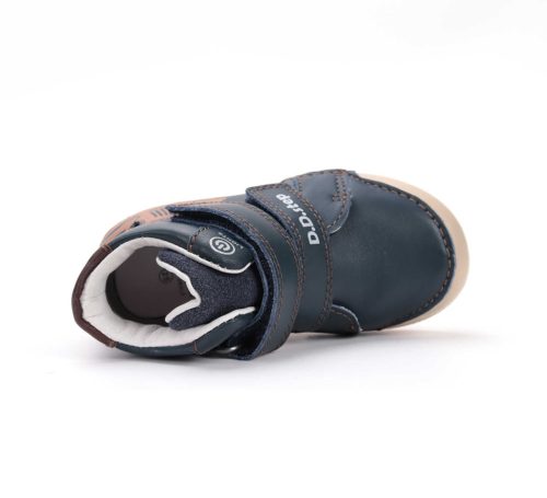 25-ös D.D.Step Kisfiú Led-es Zárt cipő, autós, sötétkék 