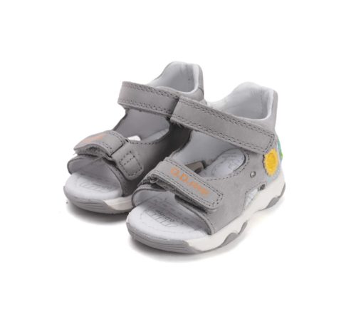 31-as D.D.Step Kisfiú világító szandál, szürke 