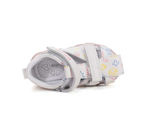 28-as D.D.Step Kislány szandál, virágos, fehér 