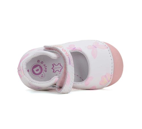 18-as D.D.Step Kislány Első lépés nyitott cipő, fehér alapon pillangós