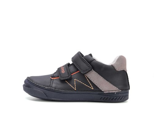 25-ös D.D.Step Kisfiú zárt cipő, fekete