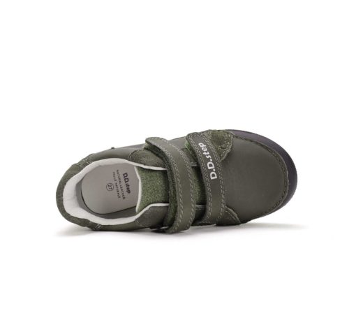 25-ös D.D.Step Kisfiú Led-es zárt cipő, khaki