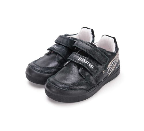 25-ös D.D.Step Kislány Led-es zárt cipő, csillagos mintával, fekete